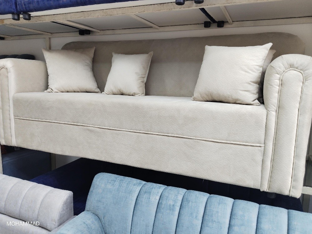 We buy and sell all kinds of furn - 9