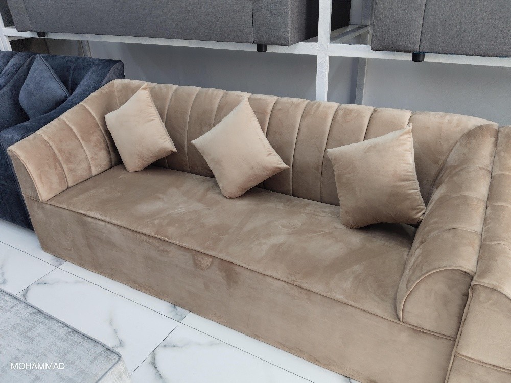 We buy and sell all kinds of furn - 11