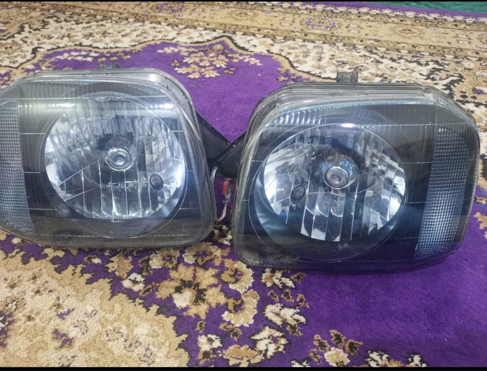 Suzuki jimmy head light - 1