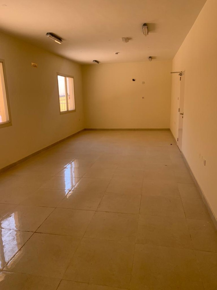 سكن للإيجار في ام الزبار - 3