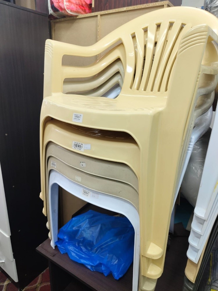 plastic chair - 7