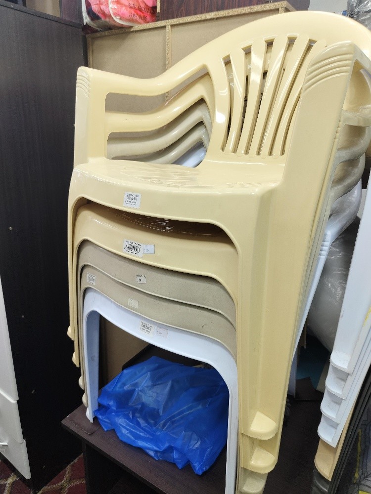 plastic chair - 4