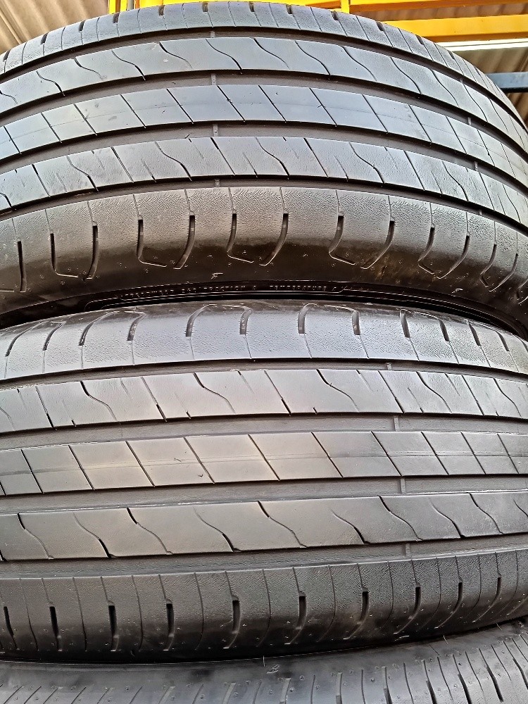 275-60-20,,Goodyear brand - 7