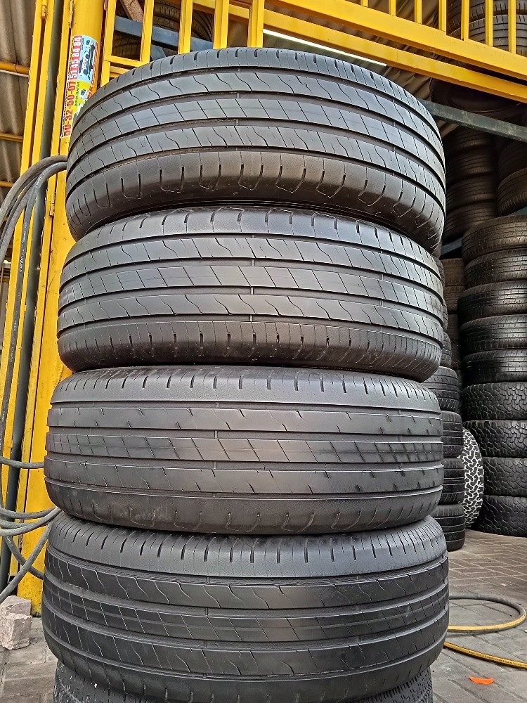 275-60-20,,Goodyear brand - 8