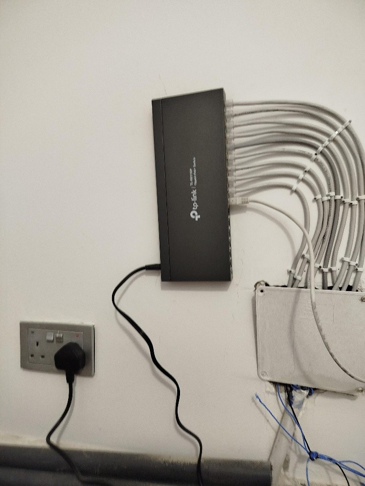 Qatar Wi-Fi and CCTV EXPERT - 6