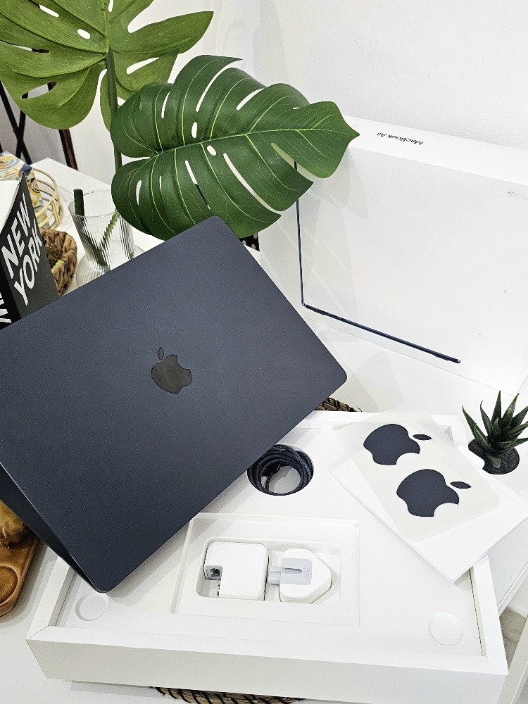 24/512Gb 15" Macbook Air M3 MdN - 3