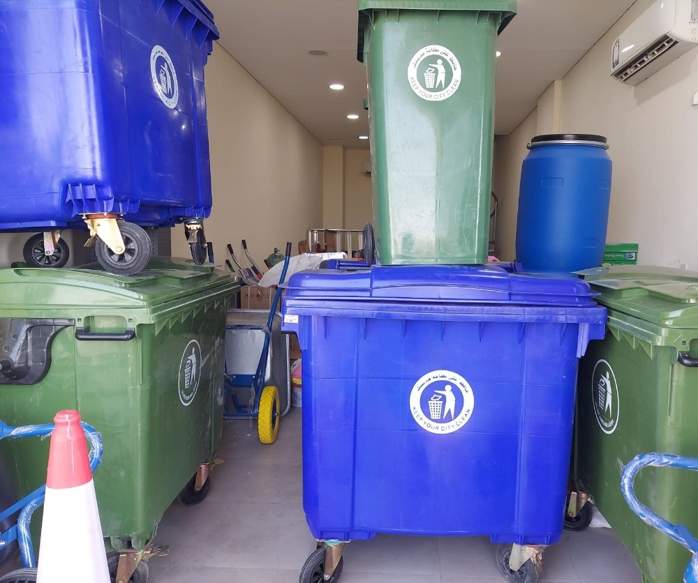 GARBAGE BIN QATAR - 1
