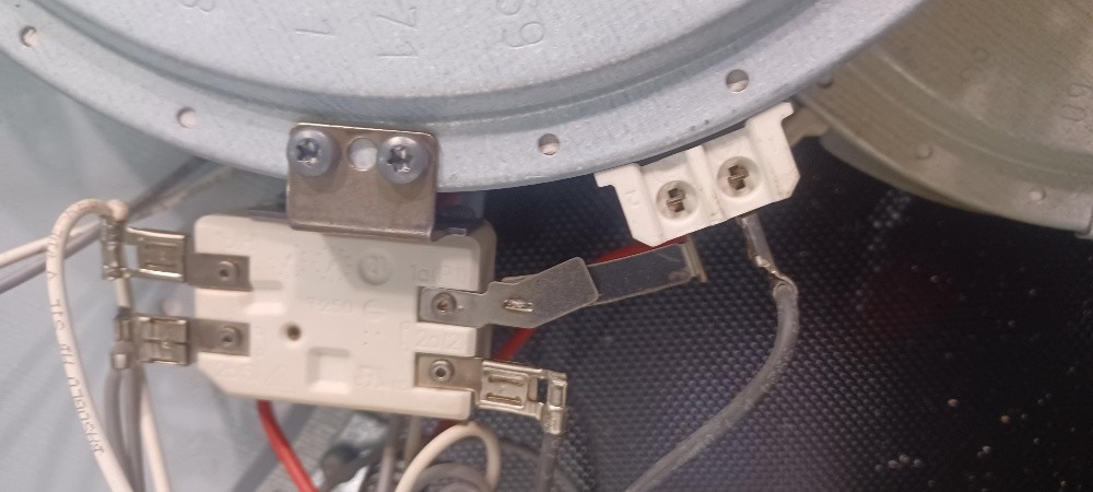 AC and cooler and freezer repairs - 9