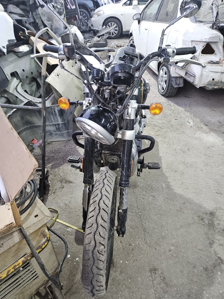 Royal Enfield super meteor 650 - 5
