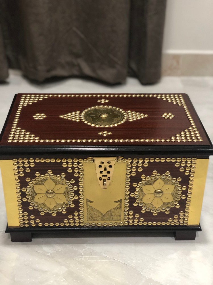 High quality vintage box - 12