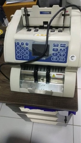 CASH COUNTING MACHINE - 1
