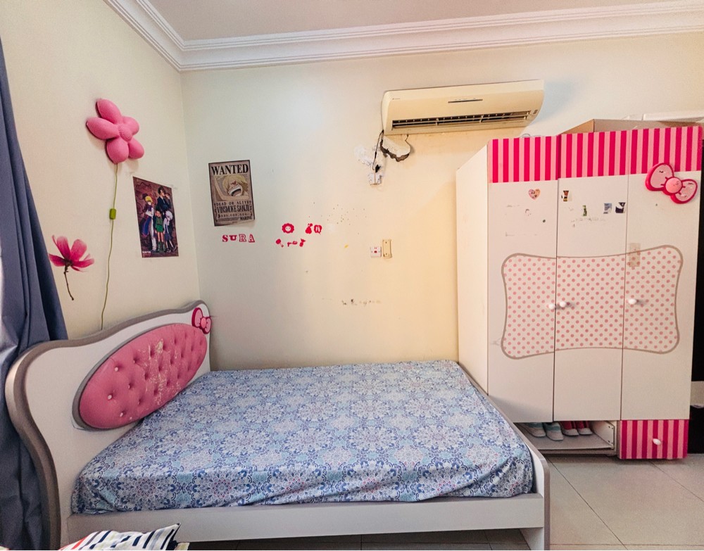 Used Bedroom furniture  - 6