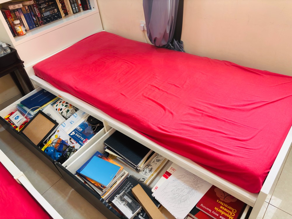Modern & Functional Used Bedroom - 13