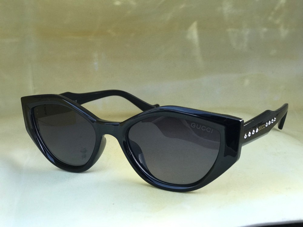 sunglasse in different brands - 3