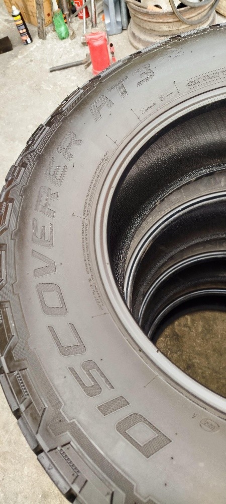 265/65R18 - 4
