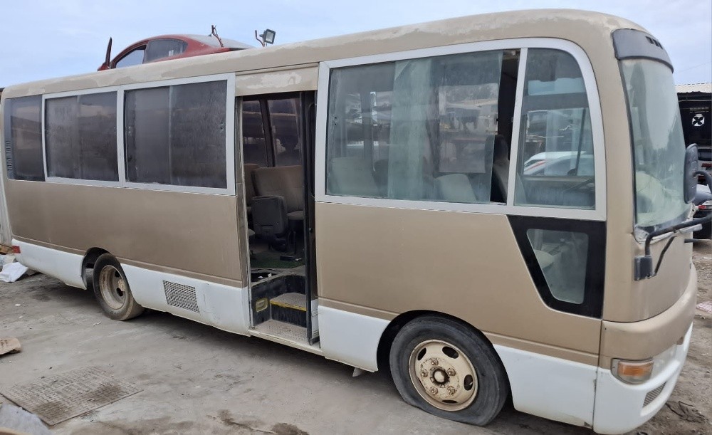 NISSAN CIVILIAN BUS 2002 - 11