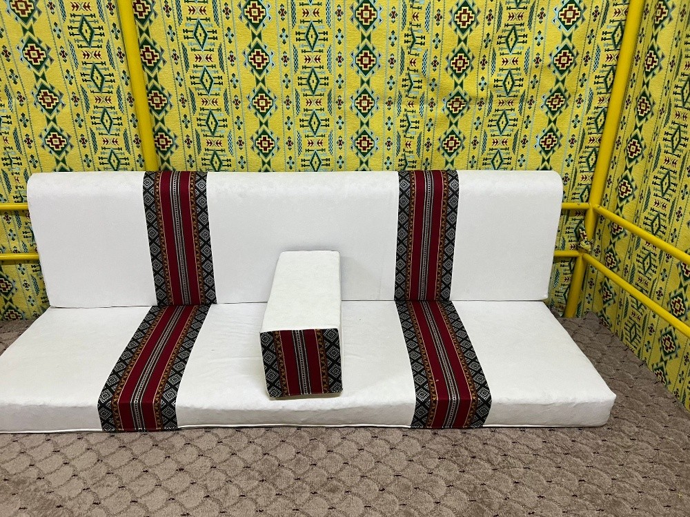 جلسة عرضية للخيمة - 13