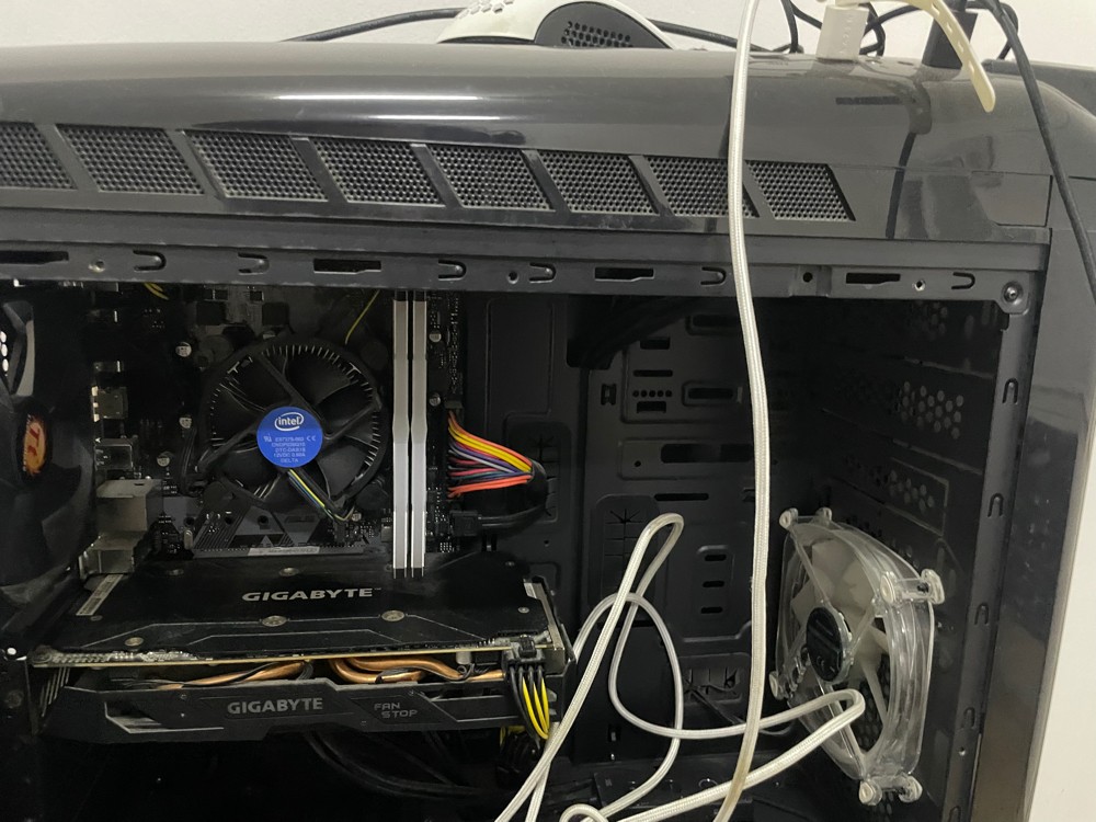 gaming pc perfect condition  - 1