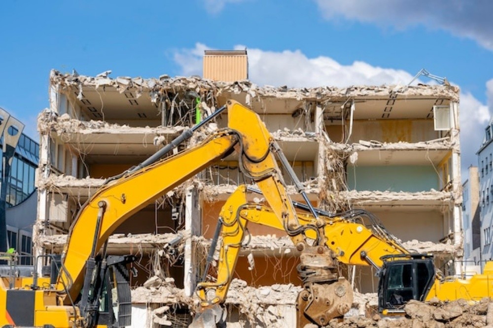 Excavator Waste Removal Service - 1