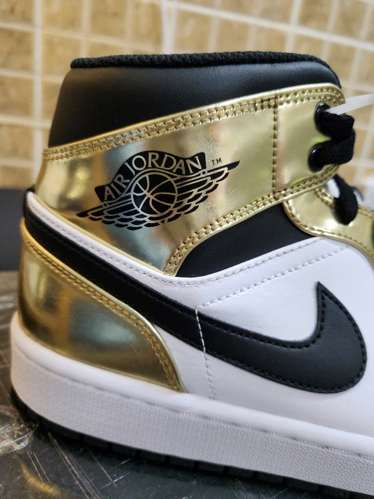 Jordan 1 Gold Metalic - 5