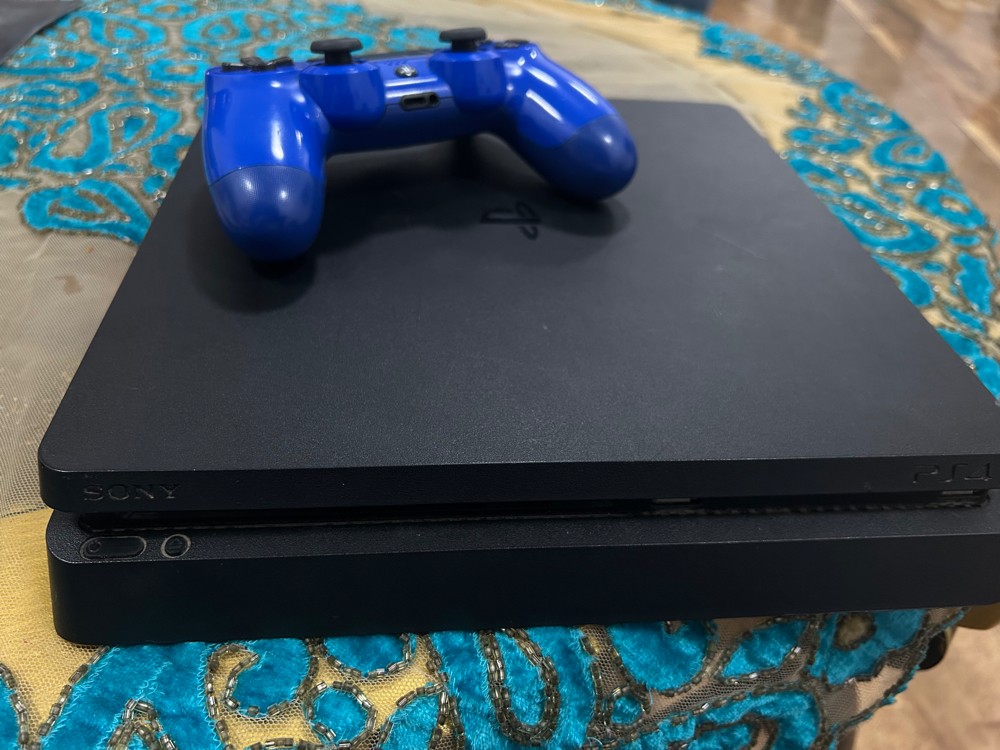 PlayStation 4 slim 1 Tb for sale - 2