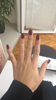 خبيرة أظافر ورموش - 1