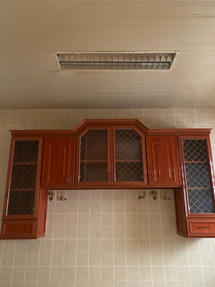 corner sofaa, kitchen cupboard - 2