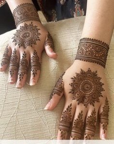 Henna Artist  - 3