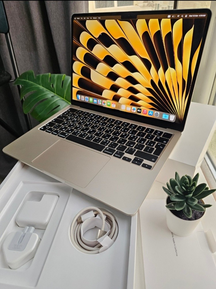 15" Macbook Air M3 8/512 Starligt - 1