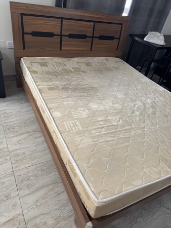Bed with mattress - 6