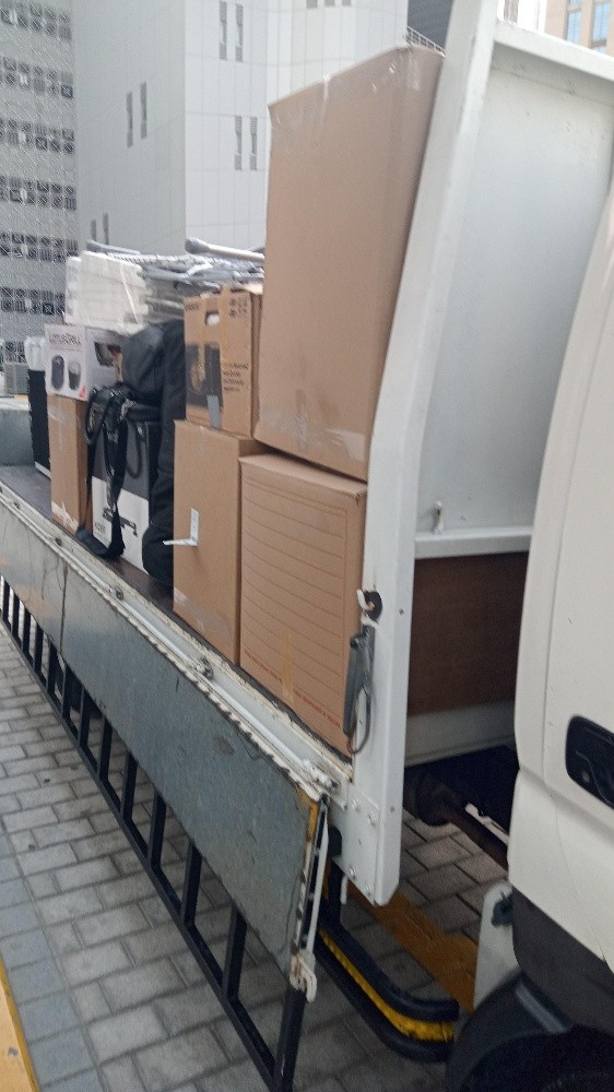 moving shifting - 2