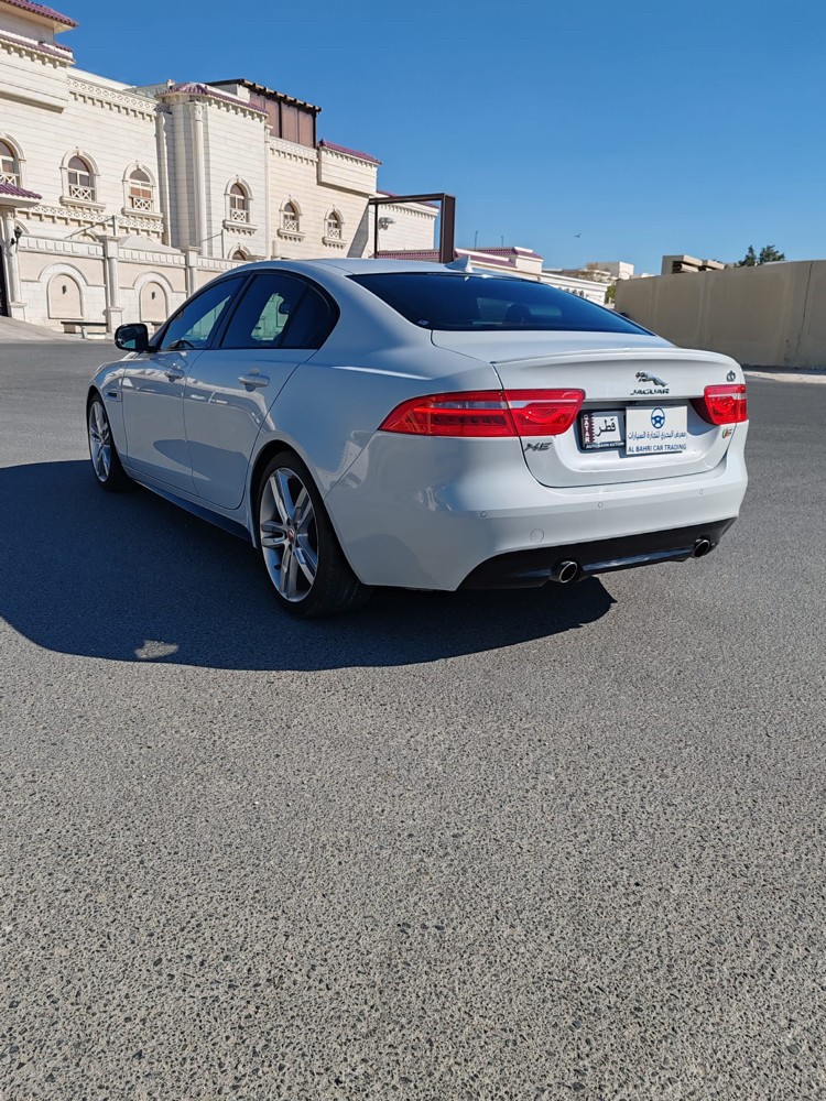 جاكوار اكس اي ٦ سلندر - 7