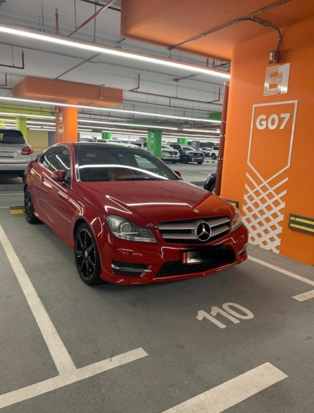 Mercedes Benz C350 Coupe - 1