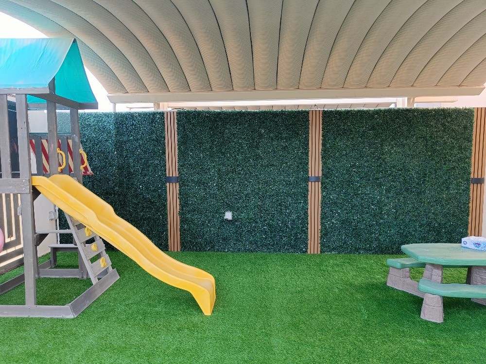 Artificial Grass & Home Decor - 14
