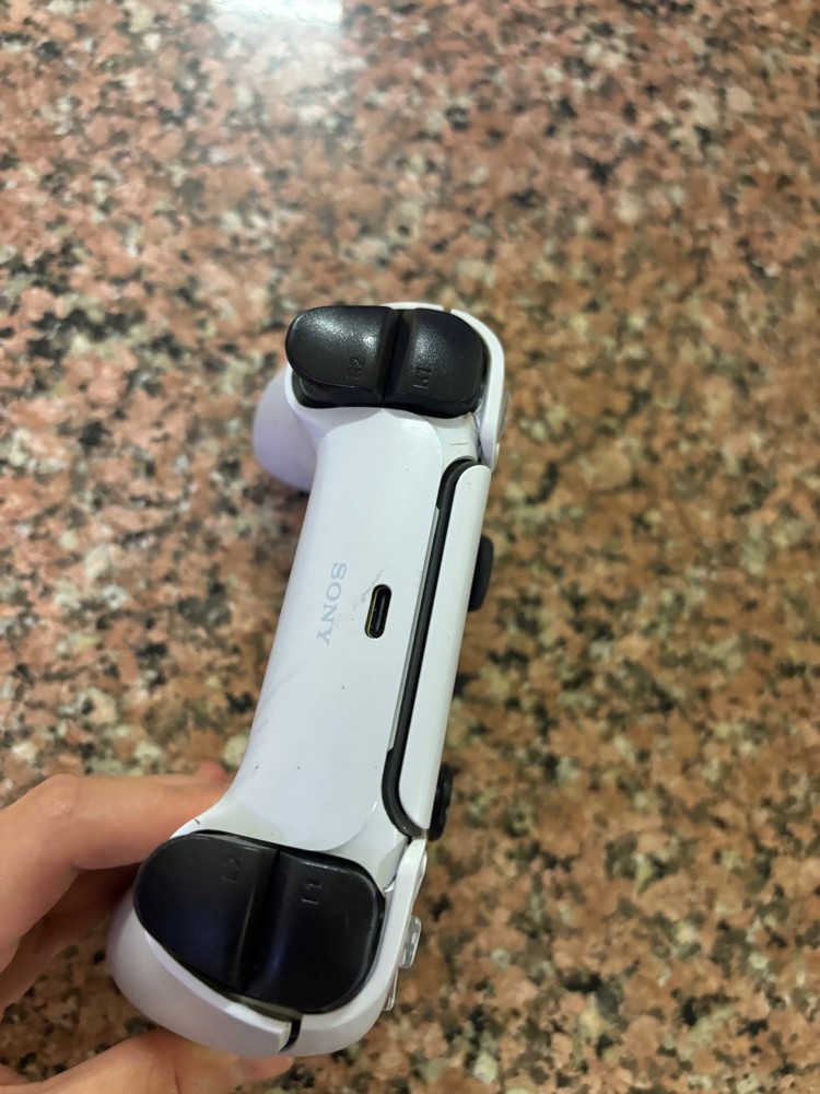 play station controller  - 9