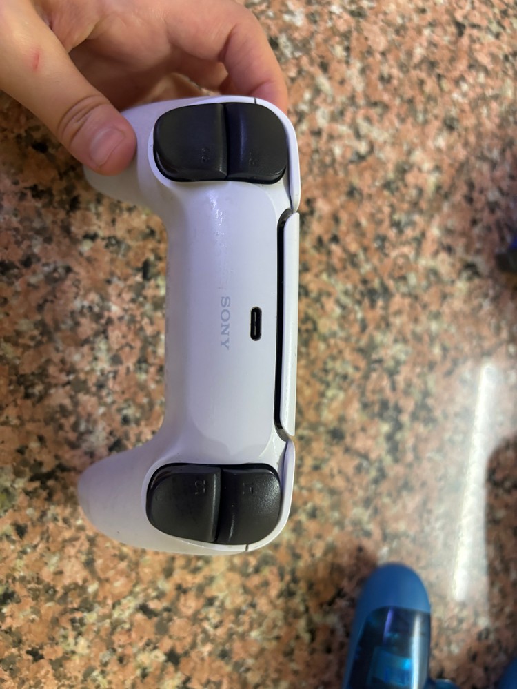 play station controller  - 8