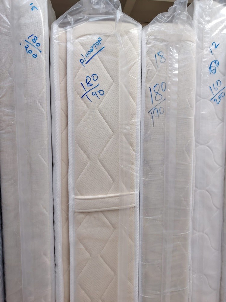 Sofa set selling and making. - 13
