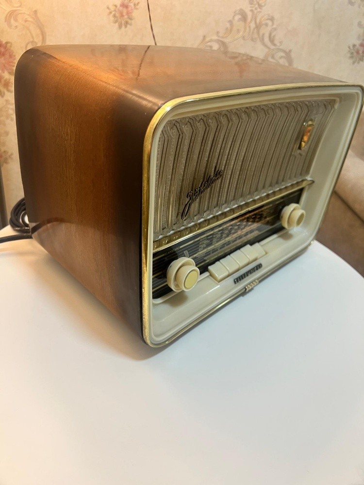 Vintage Telefunken jubilate 9 - 8