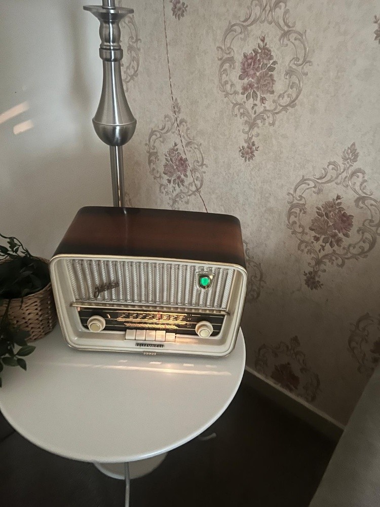 Vintage Telefunken jubilate 9 - 3