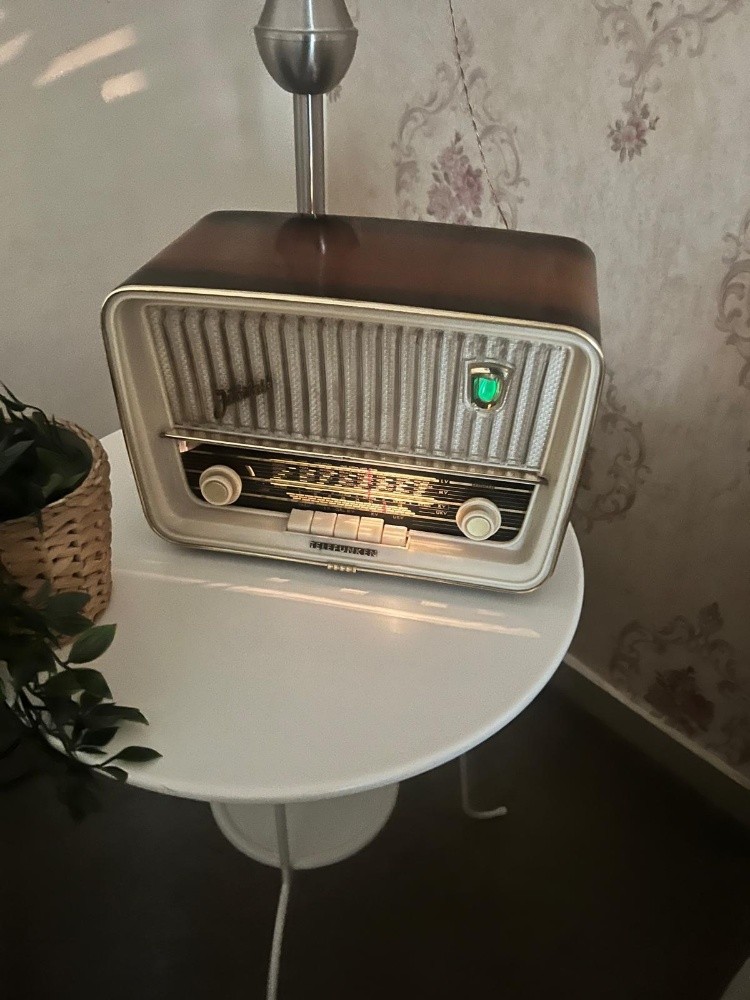 Vintage Telefunken jubilate 9 - 6