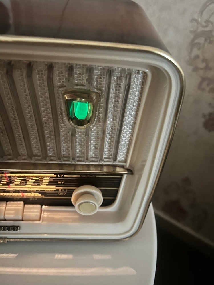Vintage Telefunken jubilate 9 - 5