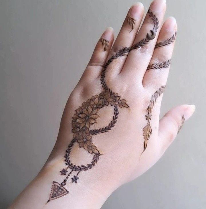 henna and beauty services  - 3