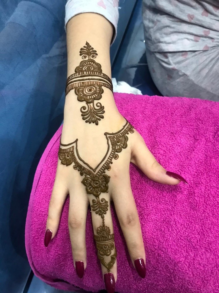 henna services - 8