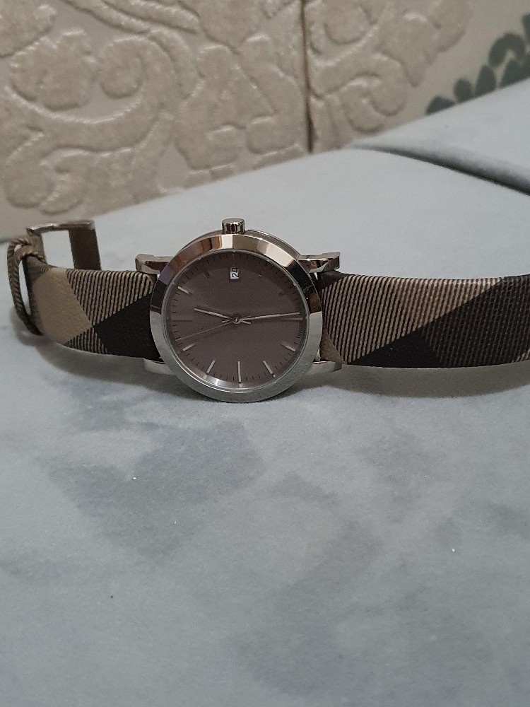 Burberry leather watch - 2