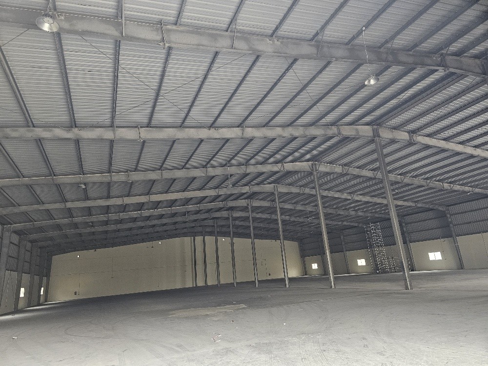 5500 SQM Store in Barkathul Awam - 5