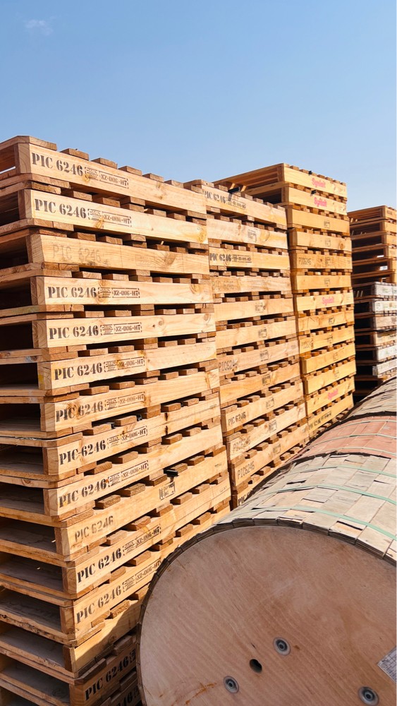 USED WOODEN PALLET - 3