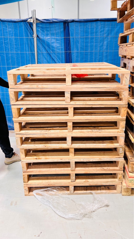 USED WOODEN PALLET - 4