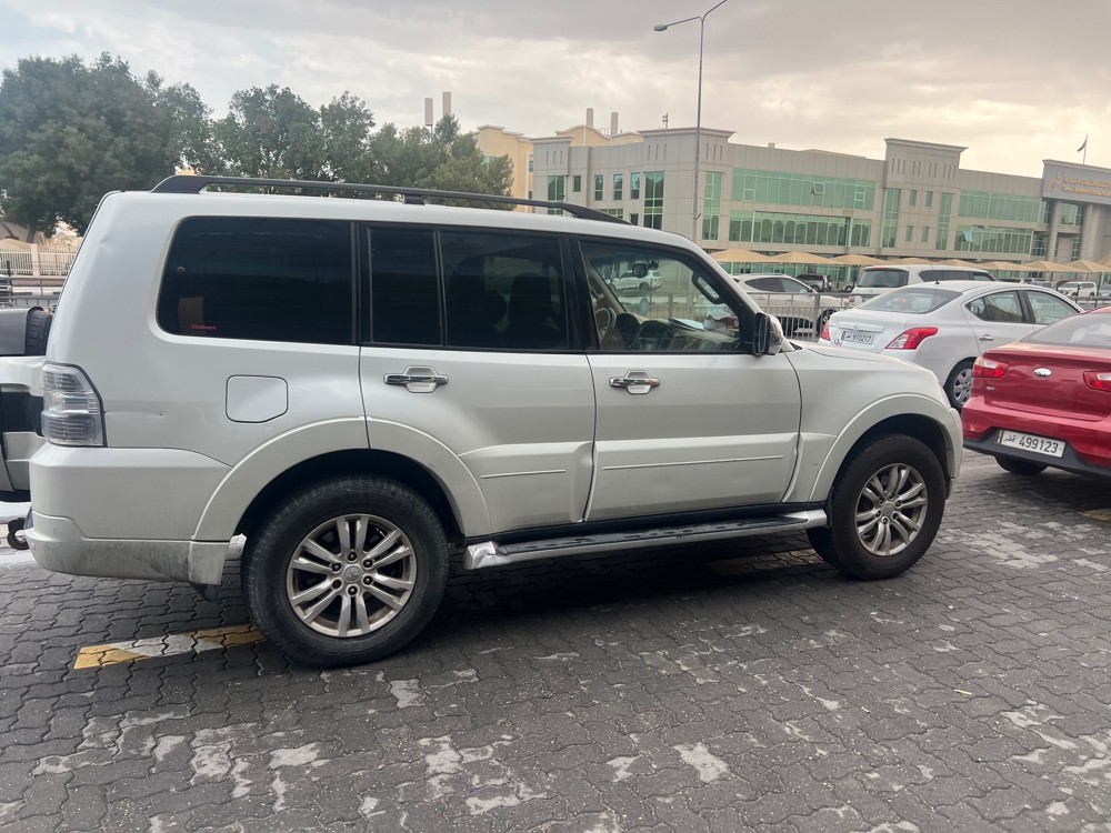 pajero full option 2016 - 2