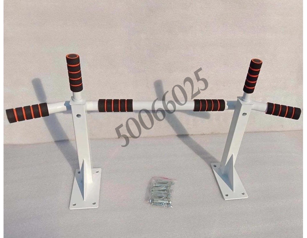 Pull Up bar wall - 2