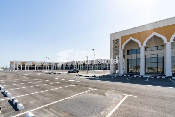 Showroom with Offices for Rent - 2